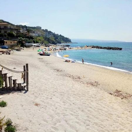 Casa Di Giorgio-Fronte Spiaggia Пиццо Экстерьер фото