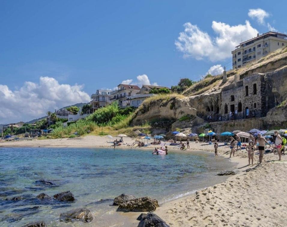 Casa Di Giorgio-Fronte Spiaggia Пиццо Экстерьер фото